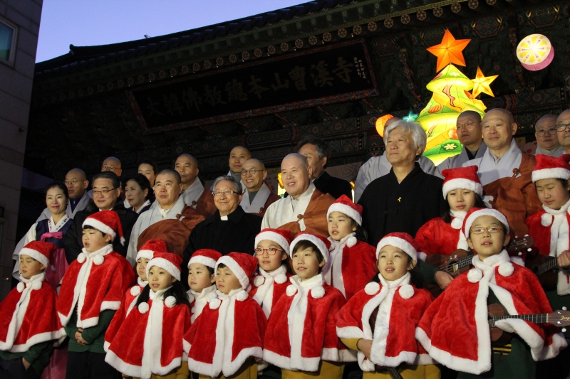 2014.12.17_종교간의 화합과 평화기원 크리스마스트리 점등식